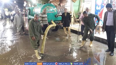 انتشار سيارات شفط المياه لإزالة آثار الأمطار في الغربية (صور)