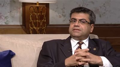 القس رفعت فكرى عن تعليق البابا تواضروس على فستان رانيا يوسف: تصريح شجاع 