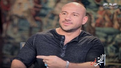 أحمد مكي: هذه كانت نقطة ضعفي قبل تجربة مرضي (فيديو)