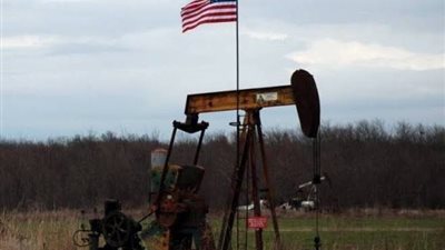 الشركات الأمريكية تخفض عدد حفارات النفط لأدنى مستوى منذ 2016