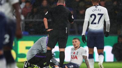 بوتشيتينيو مستاء من تكرار إصابات نجم دفاع توتنهام
