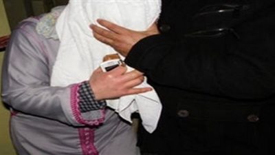 اختلست 9 ملايين جنيه لتشغيلها في الملابس الجاهزة.. حبس 