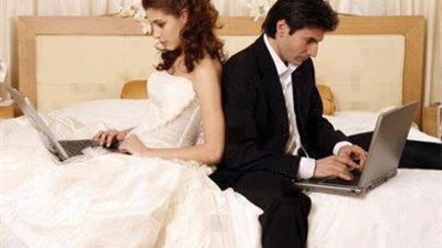 برلماني يوضح طريقة الزواج إلكترونيا.. ومفاجأة بشأن زواج 