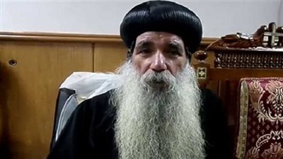 أسقف نجع حمادي يهنئ الأنبا إسحق بمناسبة تجليسه على إيبارشية طما