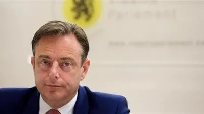 بلجيكا: الحزب الفلمنكي البلجيكي يهدد بإسقاط الحكومة بسبب 