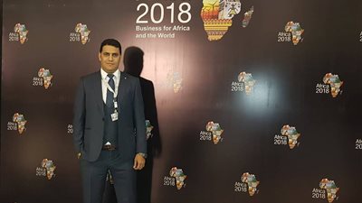 أحد المشاركين في منتدى 