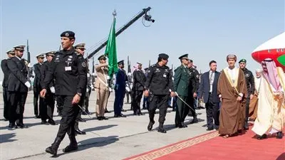 وصول وفود الإمارات وعمان والبحرين والكويت إلى الرياض للمشاركة في القمة الخليجية