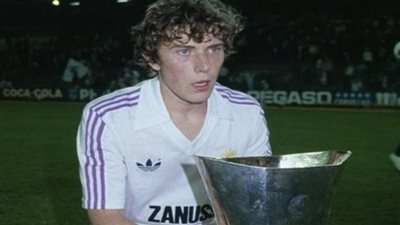 أسطورة ريال مدريد يتغزل في قدرات إبراهيم حسن