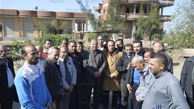 محافظ كفر الشيخ يوجه بحل مشاكل