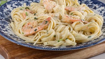 طريقة تحضير فتوشيني بالروبيان والليمون