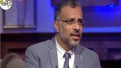 أستاذ طب نفسي: 