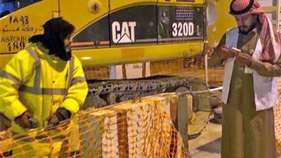 عاجل - السعودية| العمل تلزم مُنشأة بالحدود الشمالية بتوفير مسكن ملائم لعامل ينام في العراء