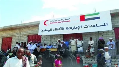 وكيل محافظة تعز: الهلال الأحمر الإماراتي نموذج إيجابي في الإغاثة