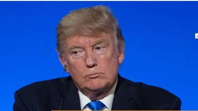 شبكة أمريكية تتحدث عن احتمال عزل ترامب  