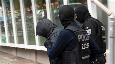 ألمانيا: السجن 4 أعوام لمواطن أطلق كلابه على عائلة سورية