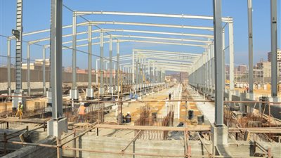 رئيس المترو يتفقد مراحل إنشاء ورشة جديدة لصيانة القطارات بكوتسيكا