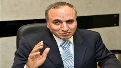 نقيب الصحفيين يتعهد بإنهاء أزمة العضويات المُستثناة بنادي الزمالك