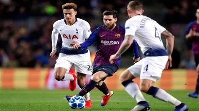 أهداف مباراة - برشلونة 1 × 1 توتنهام