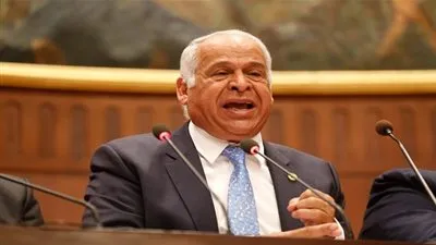 سموحة يرفض التفريط في نجومه ويطالب الأندية بالاحترافية