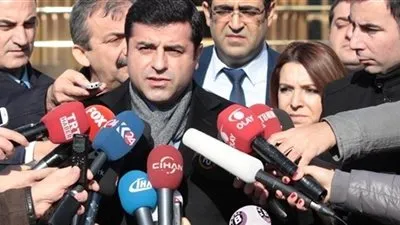 تركيا: استئناف محاكمة المعارض الكردي صلاح الدين دميرطاش