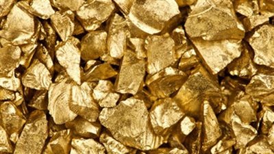 ضبط 3 عمال وبحوزتهم 2 طن أحجار كوارتز تحوي خام الذهب بالبحر الأحمر