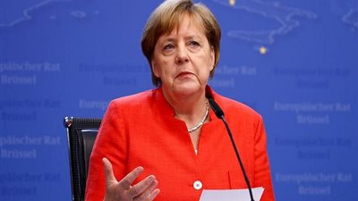 ميركل تنتقد صمت اليسار عن شغب 