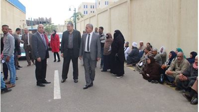 رئيس جامعة كفر الشيخ يتابع مبادرة الرئيس للكشف عن 