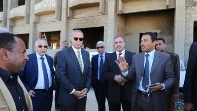 محافظ قنا ورئيسي جامعتي الأزهر وجنوب الوادي يفتتحون حاضنة الأعمال التكنولوجية  