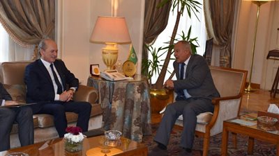 أبو الغيط يستقبل مبعوث الرئيس الفرنسي لسوريا