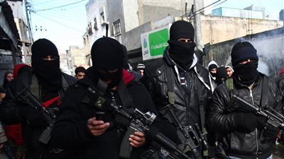 اشتباكات بين مؤيدين لفتح وحماس في مسيرات بالضفة