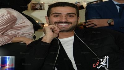 شاهد.. إطلالة جديدة لمحمد الشرنوبي (صور)