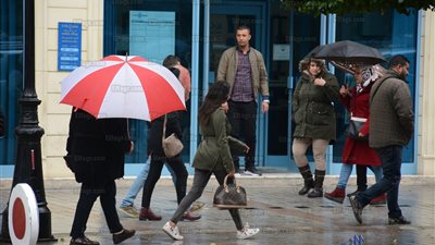 شاهد.. أمطار رعدية تجتاح تونس