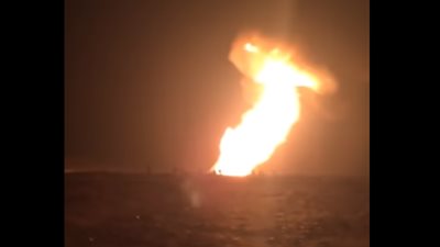 شاهد.. اللحظات الأولى لحريق بأحد آبار البترول في رأس سدر