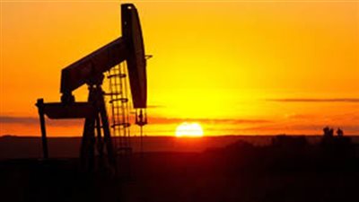 الشركات الأمريكية تخفض عدد حفارات النفط للأسبوع الـ 2 على التوالي 