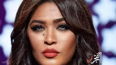 الفنانة السعودية وعد تتعرض لموقف محرج على المسرح