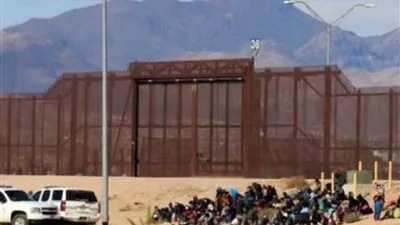 غضب بعد وفاة طفلة مهاجرة من الجوع في مركز احتجاز أمريكي