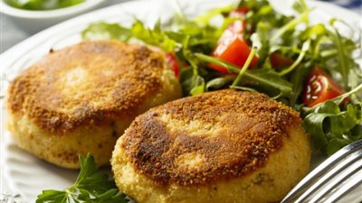 طريقة عمل فطائر البطاطس المقلية