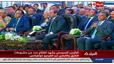 خلال افتتاح عدد من المشروعات القومية.. كيف أحرج السيسي محافظ القاهرة؟