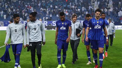 الهلال يسقط أمام الحزم بالدوري السعودي