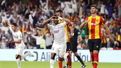 حسين الشحات أفضل لاعب في مباراة العين والترجي