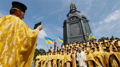 زعماء الكنيسة الأرثوكسية الأوكرانية يعلنون الاستقلال عن كنيسة روسيا