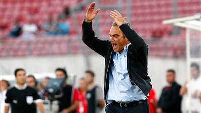 خاص.. الأهلي يحدد راتب المدرب الجديد مارتين لازاراتي 