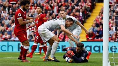 عاجل.. قناة مفتوحة تنقل مباراة ليفربول ومانشستر يونايتد في الدوري الانجليزي