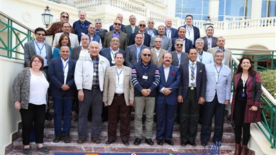 القائم بأعمال رئيس جامعة بنها يشارك في برنامج 