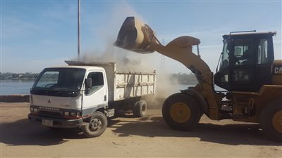 رفع  987 طن مخلفات بمدن قوص ونقاده وفرشوط خلال أسبوع