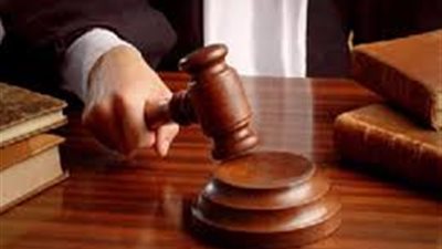 تجديد حبس ربة منزل وزوجها لسرقتهما مسنة بالإكراه في الساحل