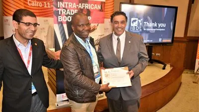 هيئة تنمية الصادرات تسلم شهادات اجتياز دورة تدريبية حول الإدارة وريادة الاعمال لـ 50 شركة افريقية