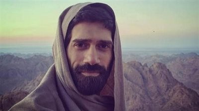 أحمد مجدي يحصد جائزة أفضل ممثل بمهرجان 