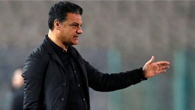 لحظة توقيع إيهاب جلال عقود تدريب المصري البورسعيدي (فيديو)