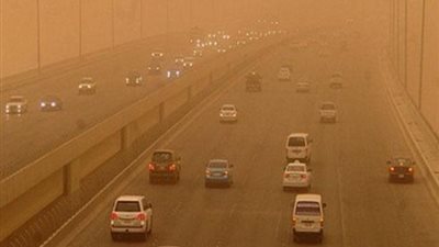 بعد تحذير الأرصاد من طقس اليوم.. نصائح سريعة لقيادة آمنة في الرياح الشديدة 